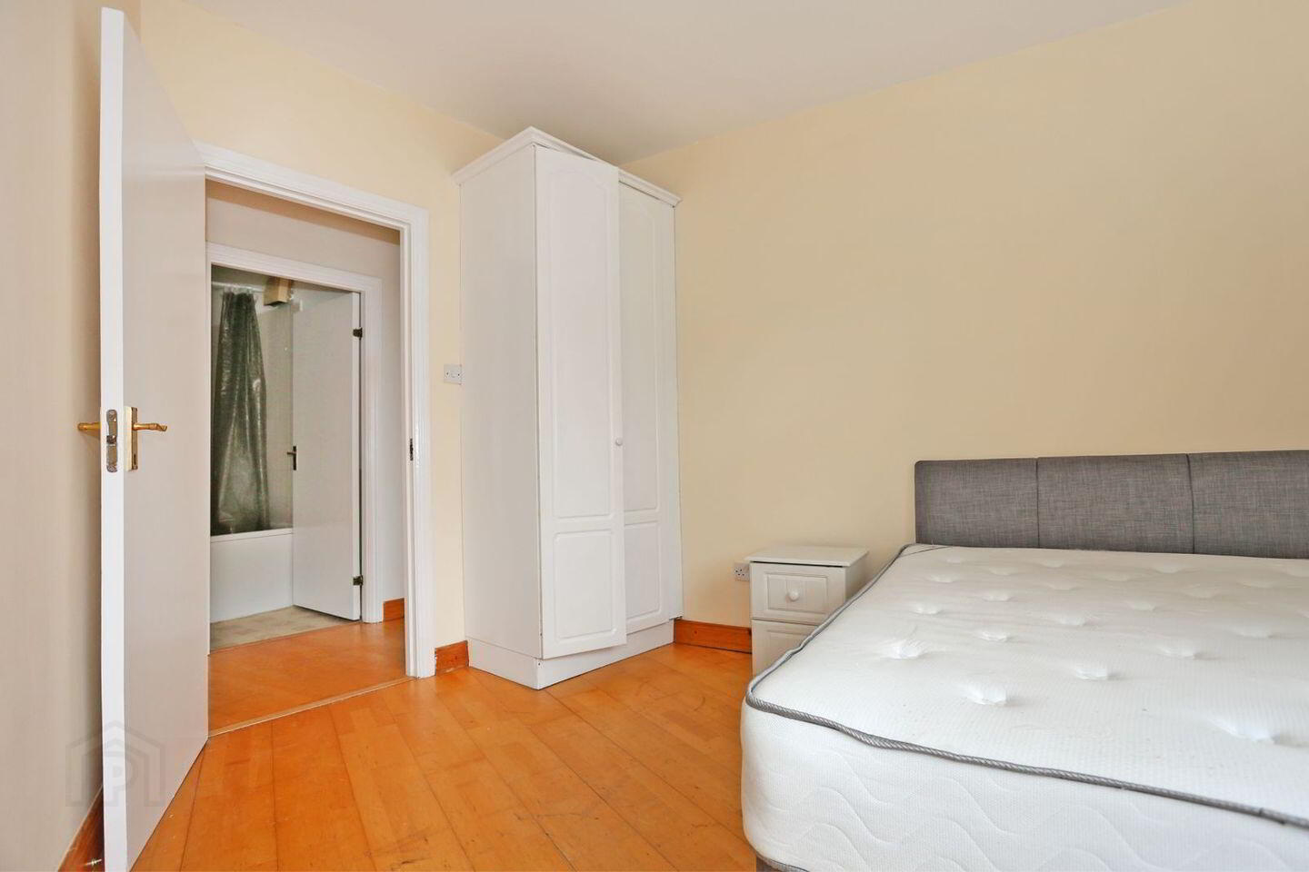 Apartment 15 Steamboat Quay 14 of 15