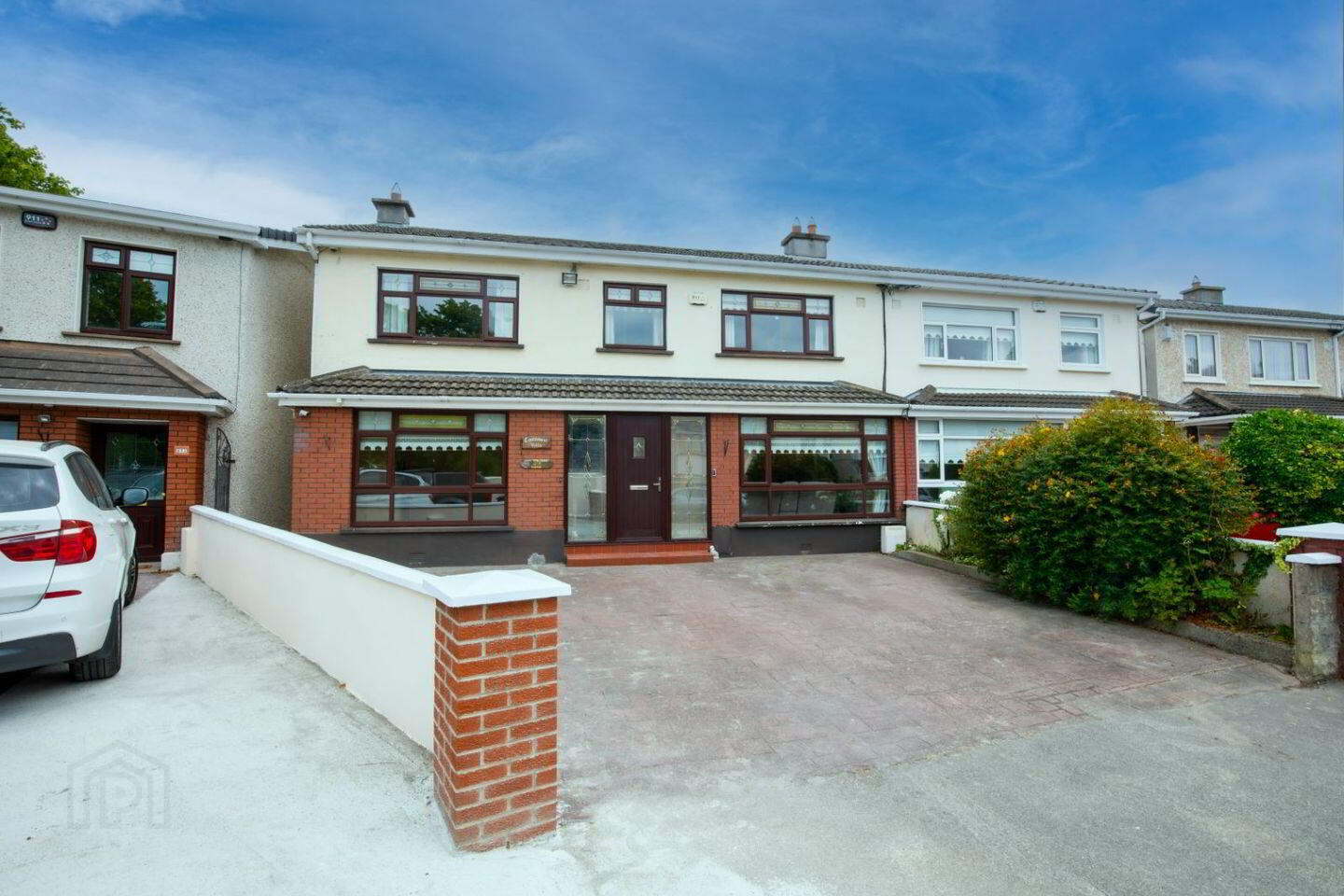 49 Broadford Drive 2 of 16