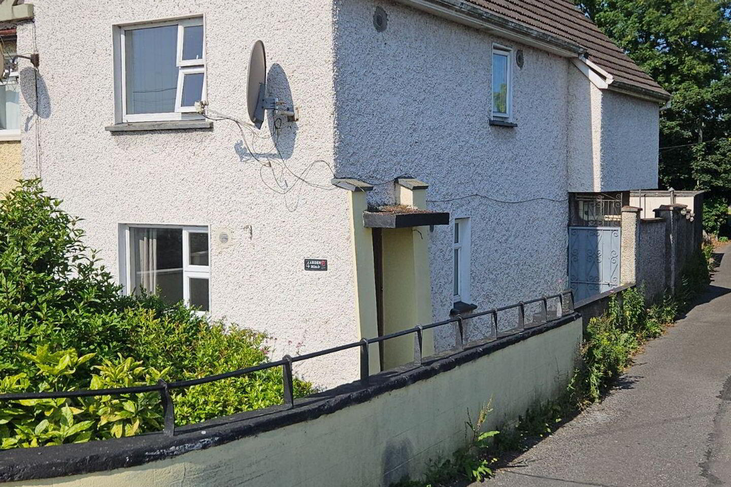 4 Arden Road 1 of 4