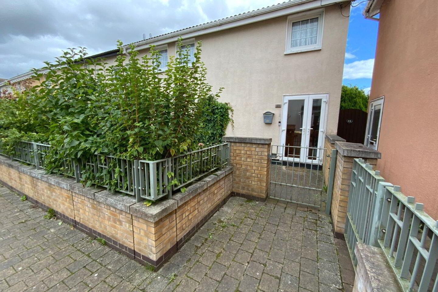 23 Dolmen Court 2 of 5