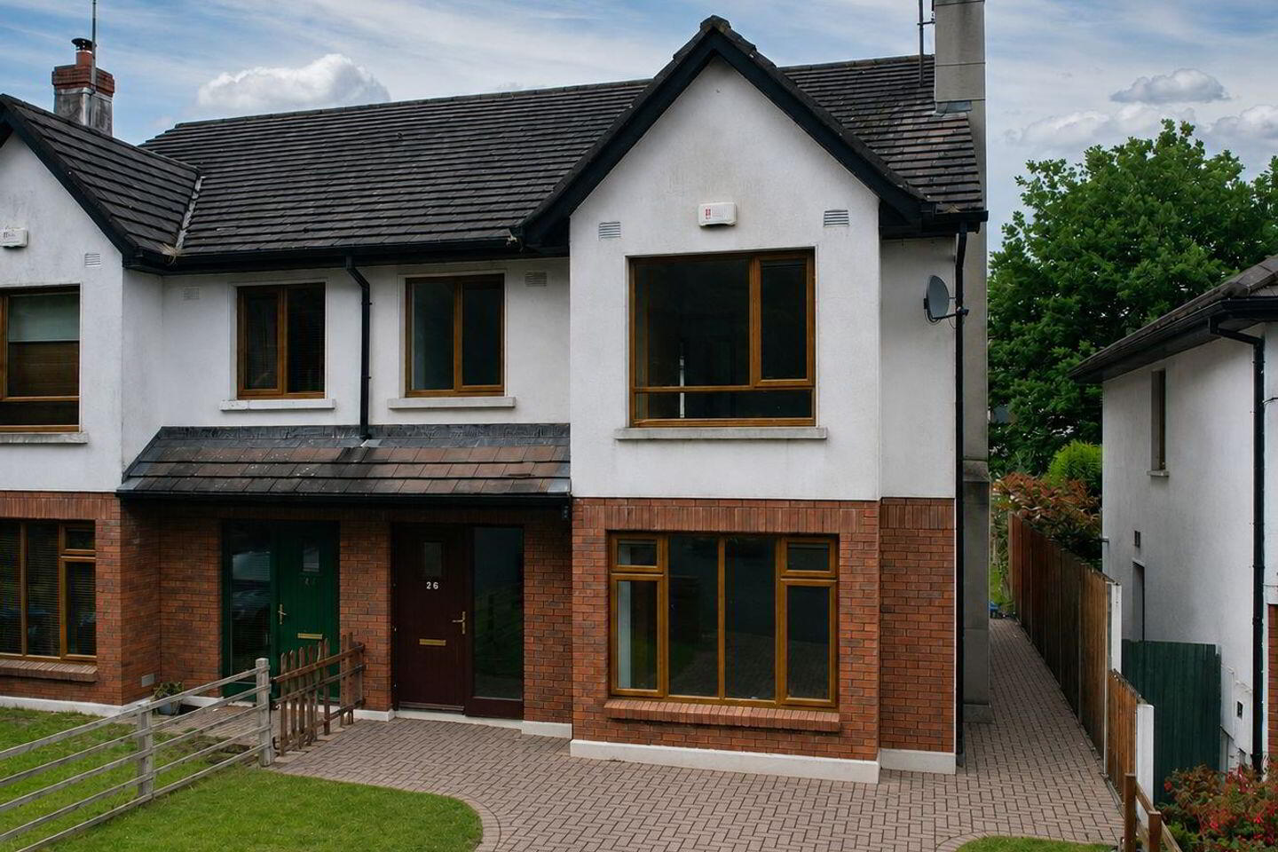 26 Woodlands Manor 1 of 9