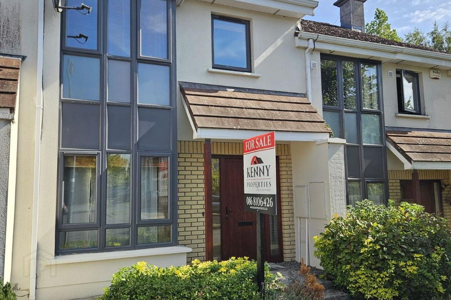 3 Colliers Brook 1 of 5