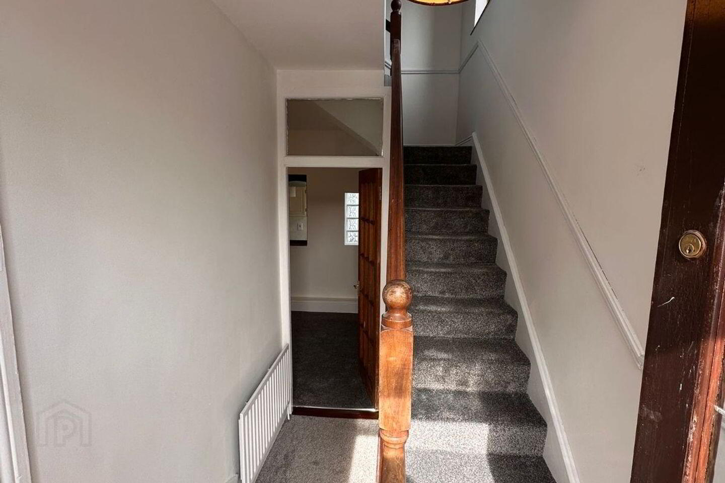 19 Spencer Street North 2 of 11