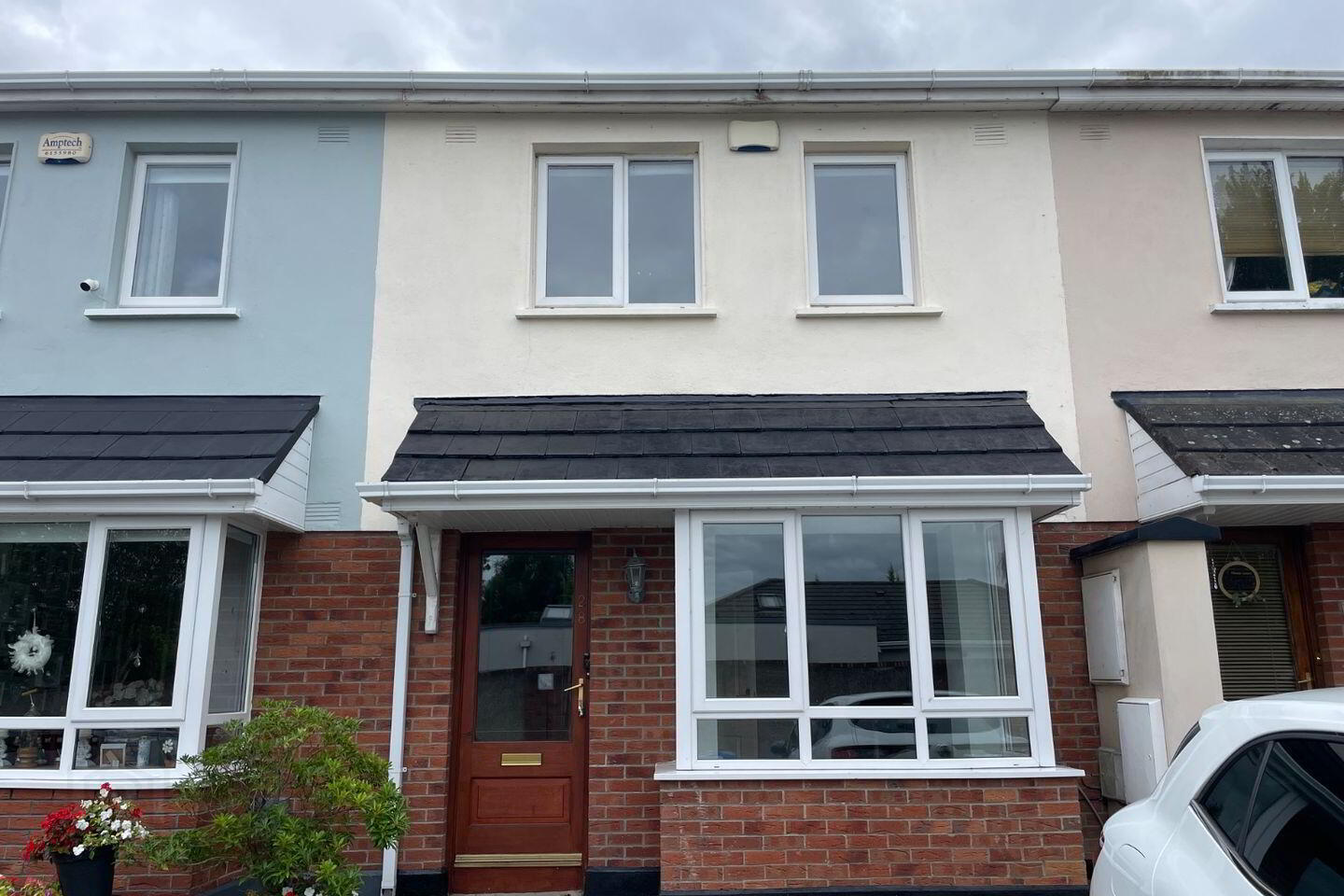 28 Rochford Drive 1 of 9