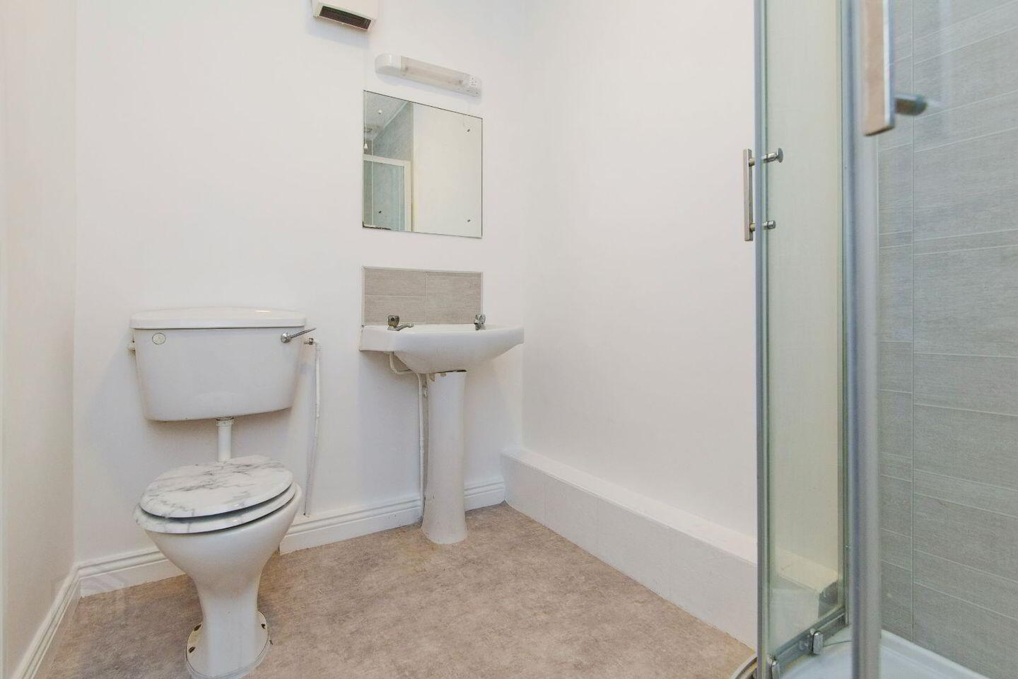 Apartment 27a Emmet House Emmet Court 6 of 6