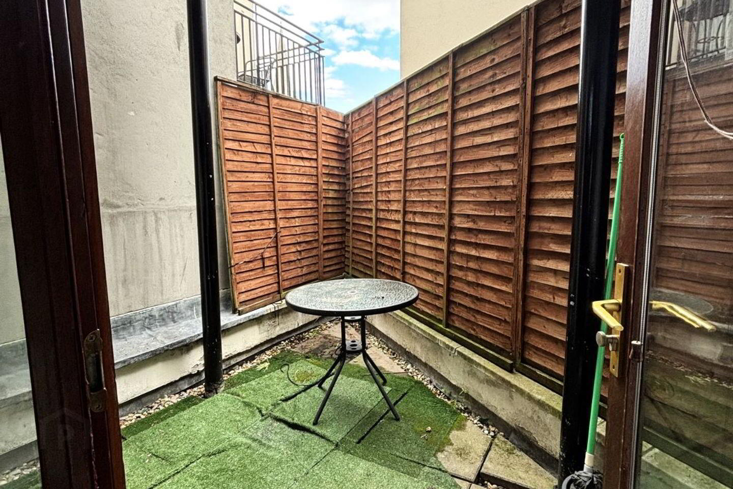 Apartment 2 55/56 Francis Street 11 of 11