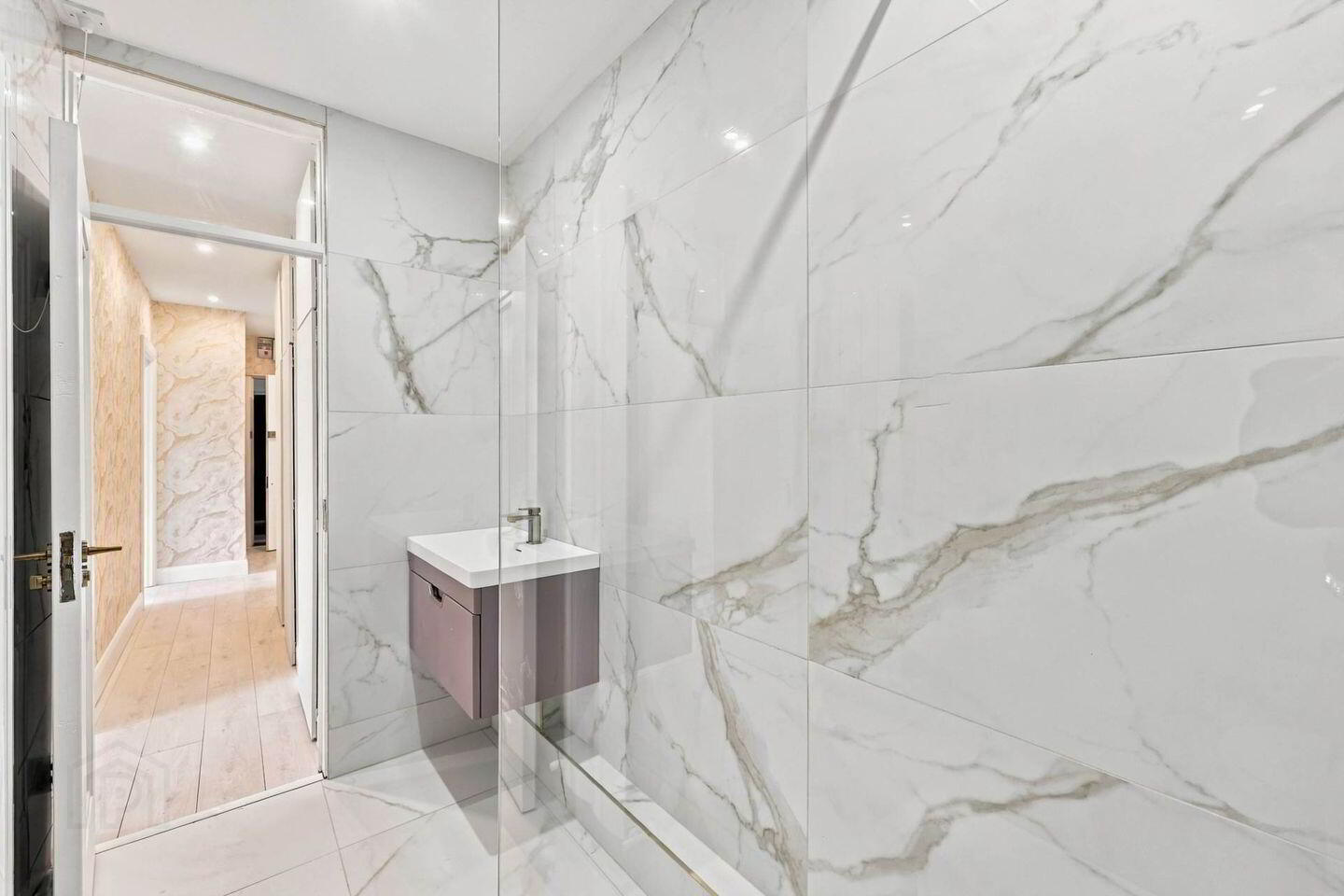 Apt 35, Rosevale Apartments 12 of 12