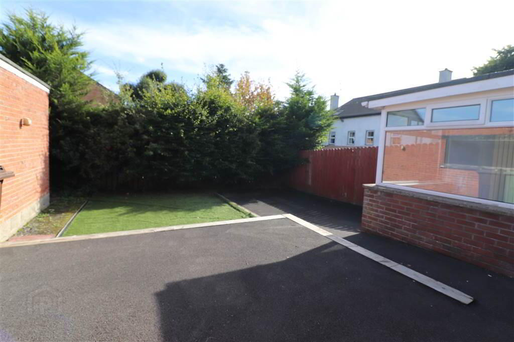 5 Orange Hall Lane 13 of 14