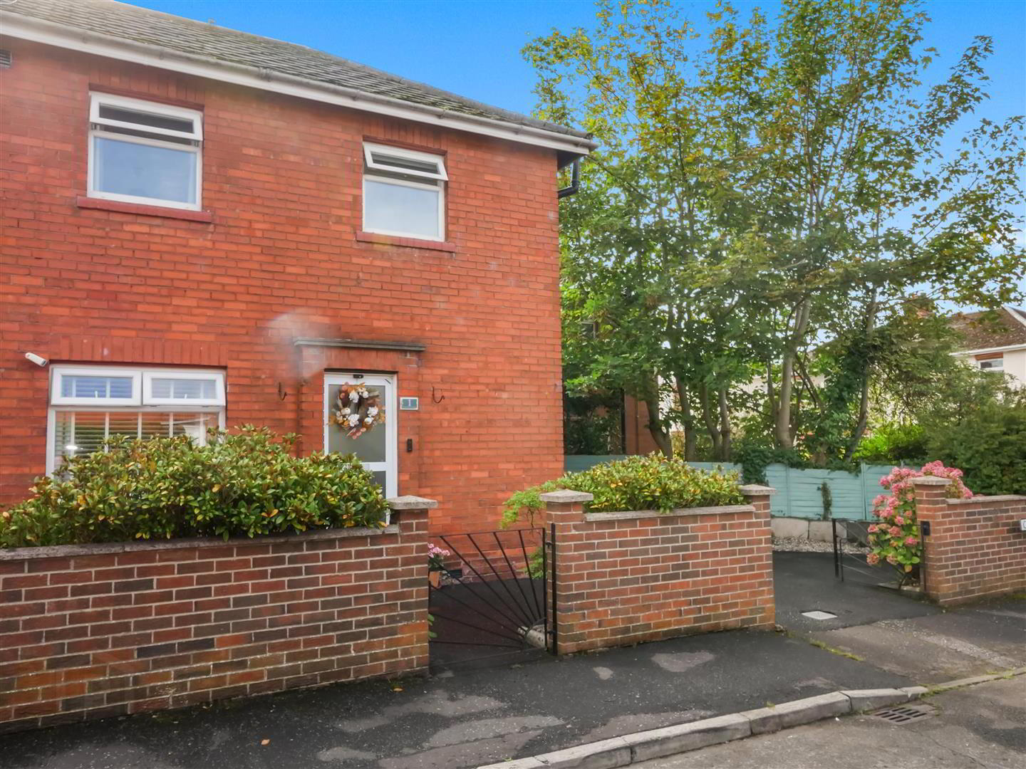 1 Chesham Gardens 3 of 29