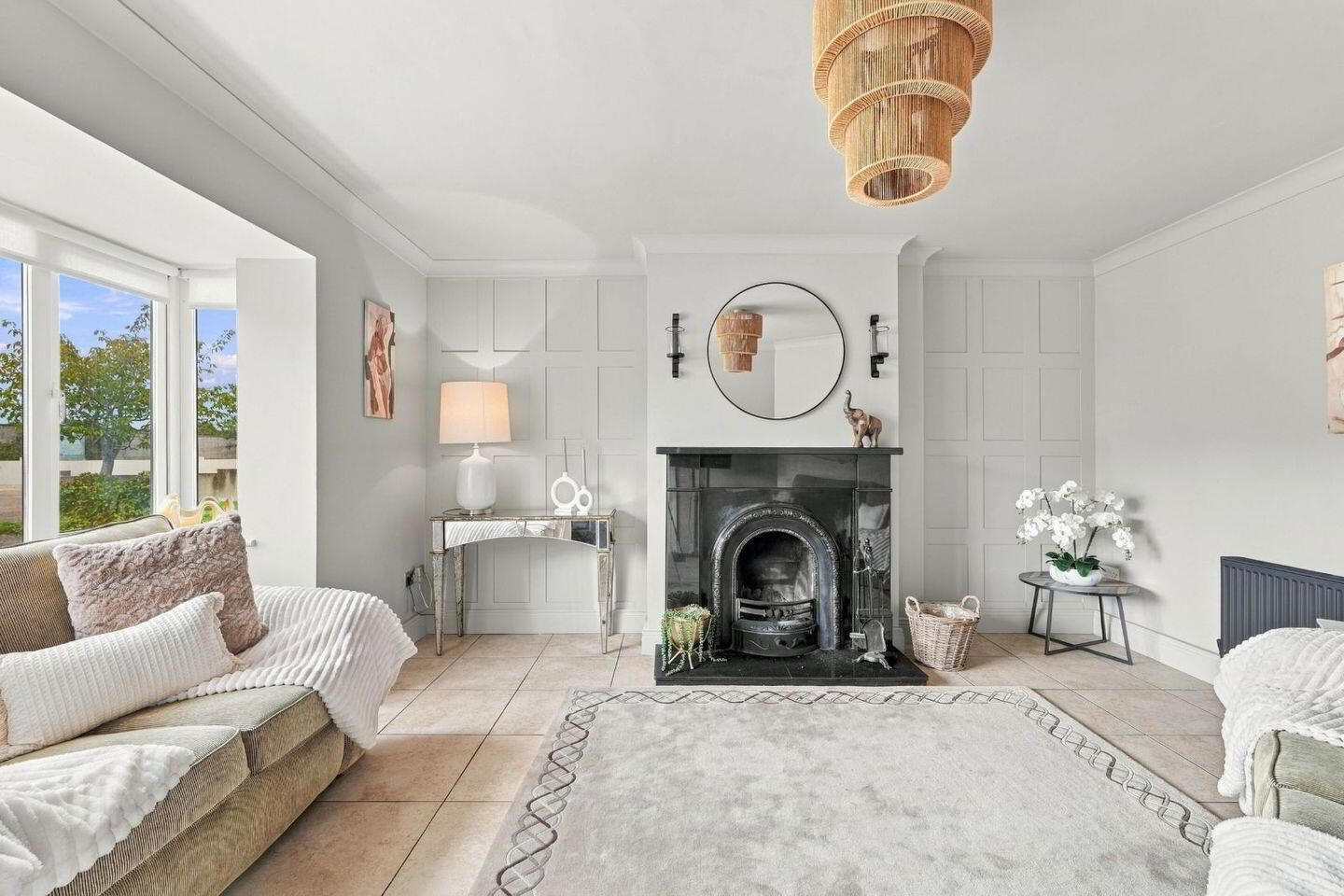 4 Fairfields Close 2 of 18