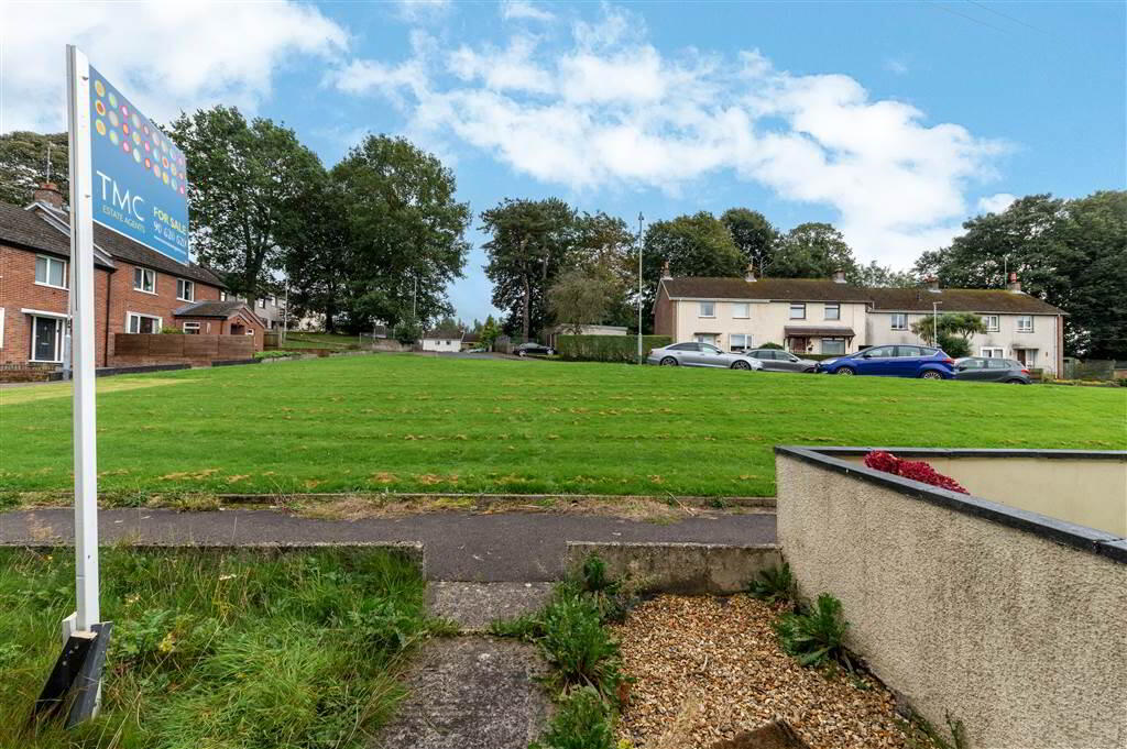 17 Hornbeam Road 3 of 29