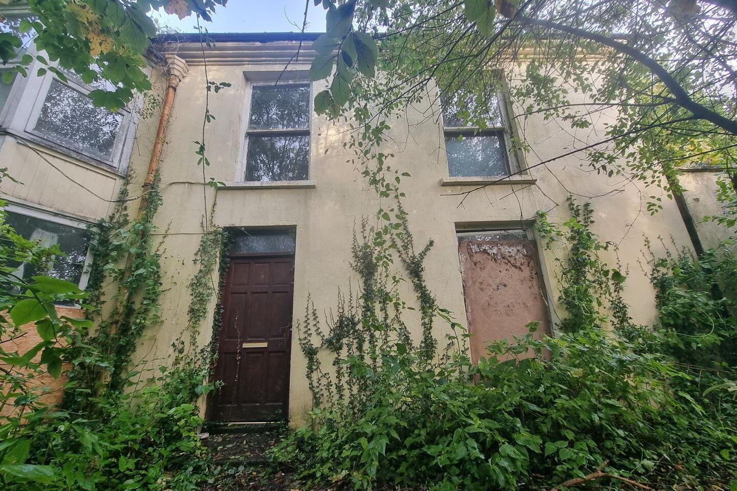 Rose Cottage 2 of 12