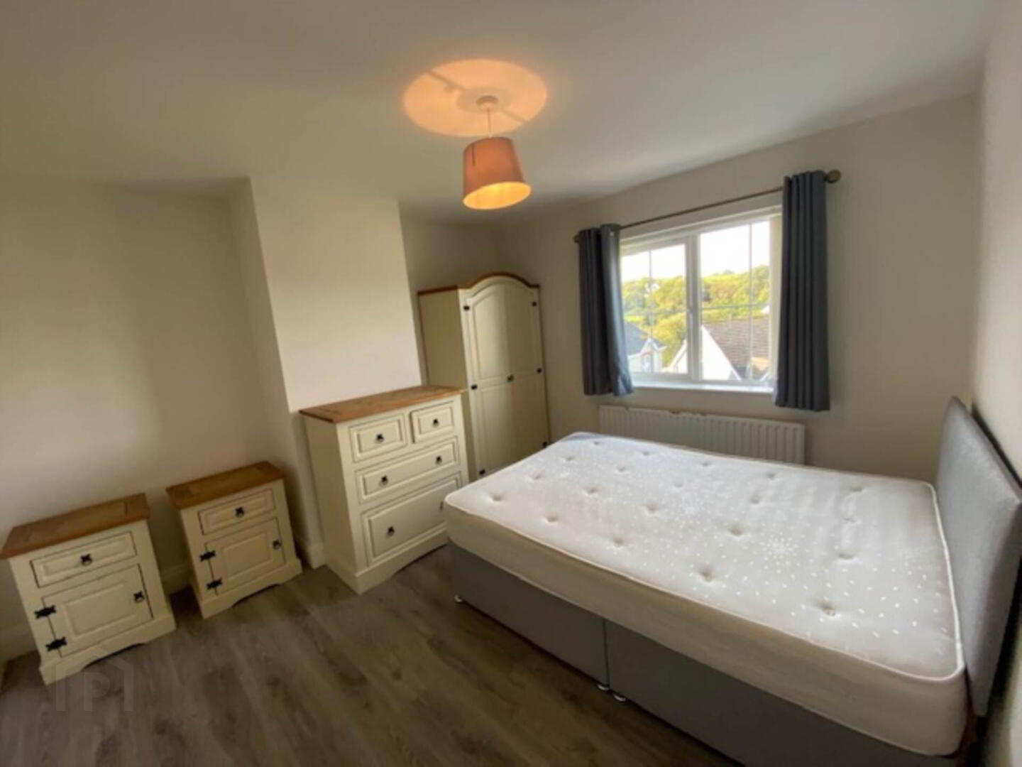 26 Stewarts Court 9 of 10