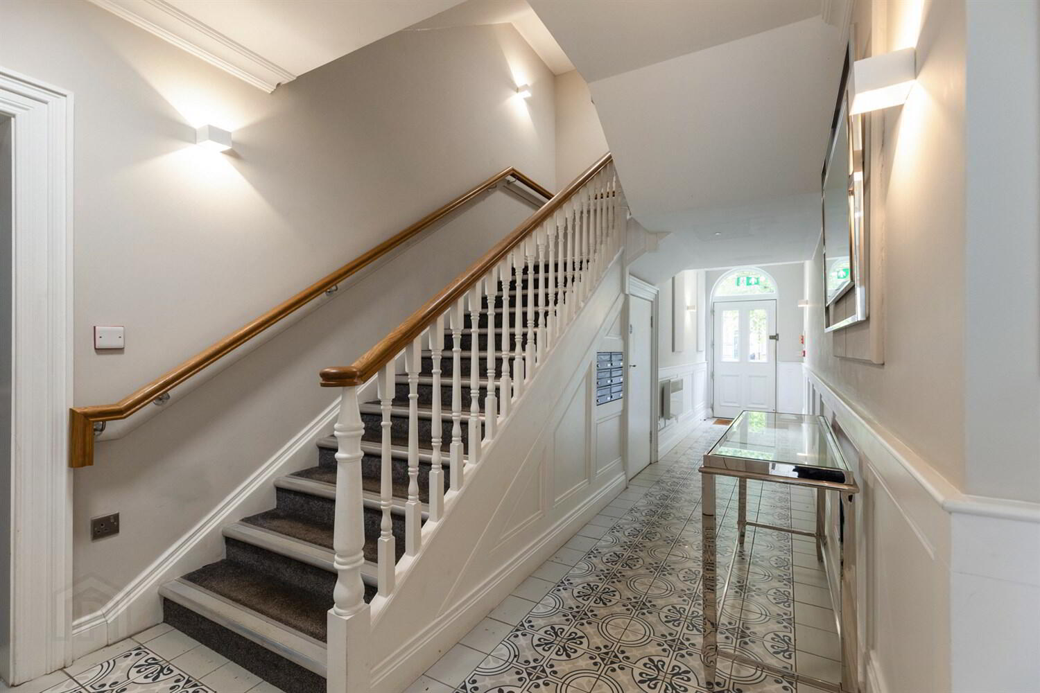 Apt 6, 49 Ulsterville Avenue 3 of 14