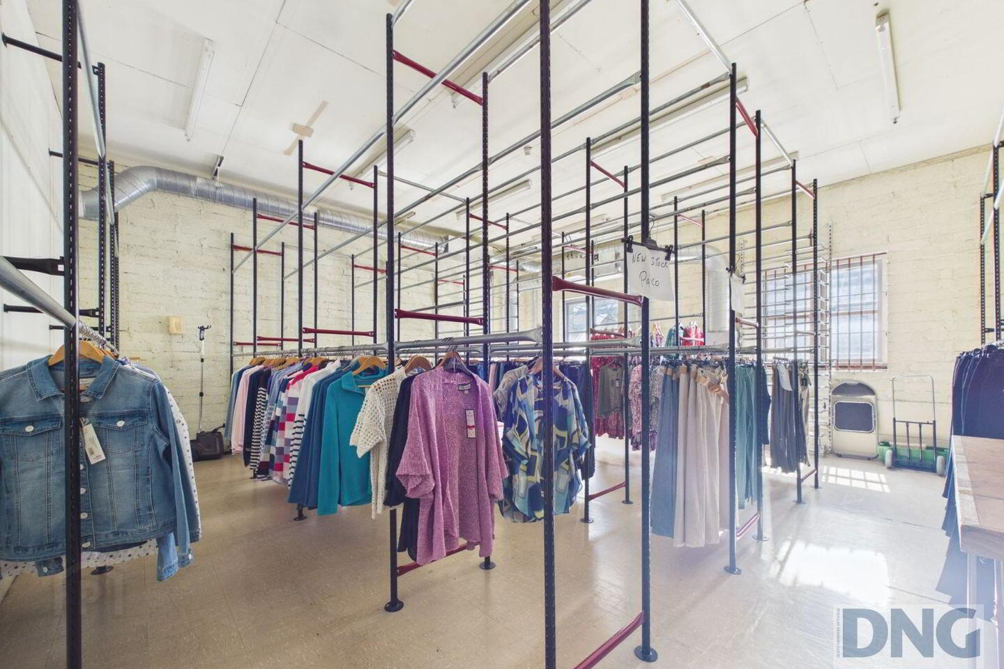 Investment Yield, 13 Percent Market Cross Shopping Centre 3 of 14
