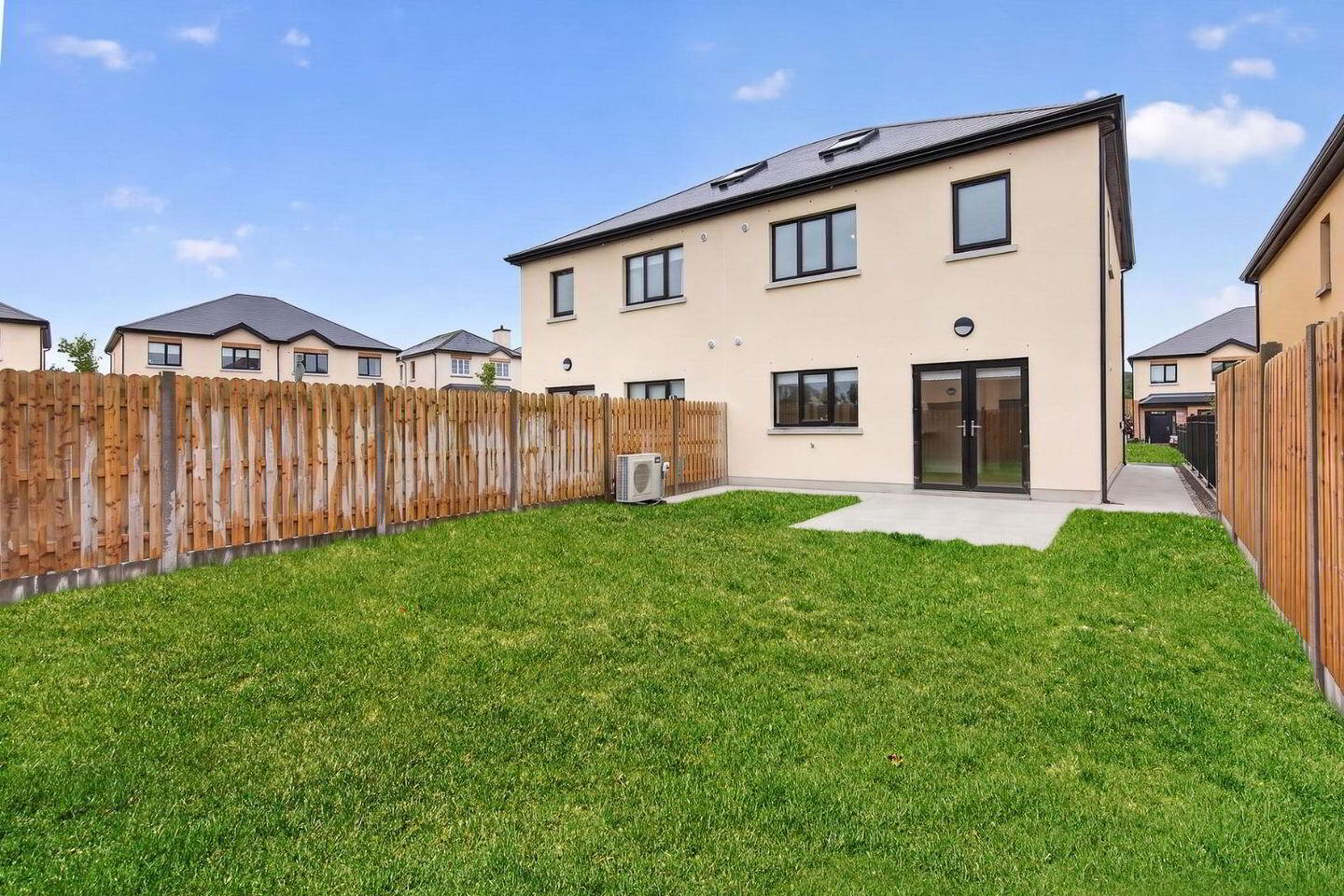 9a Ivy Grove 22 of 22