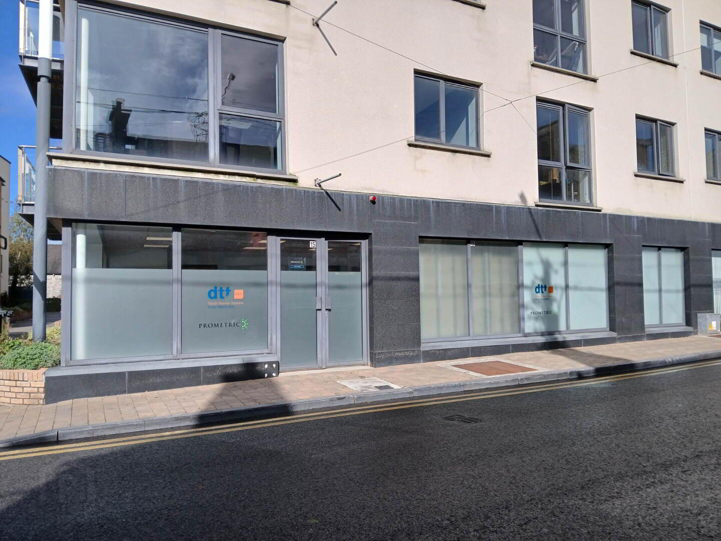 15 Connaught Street 2 of 3