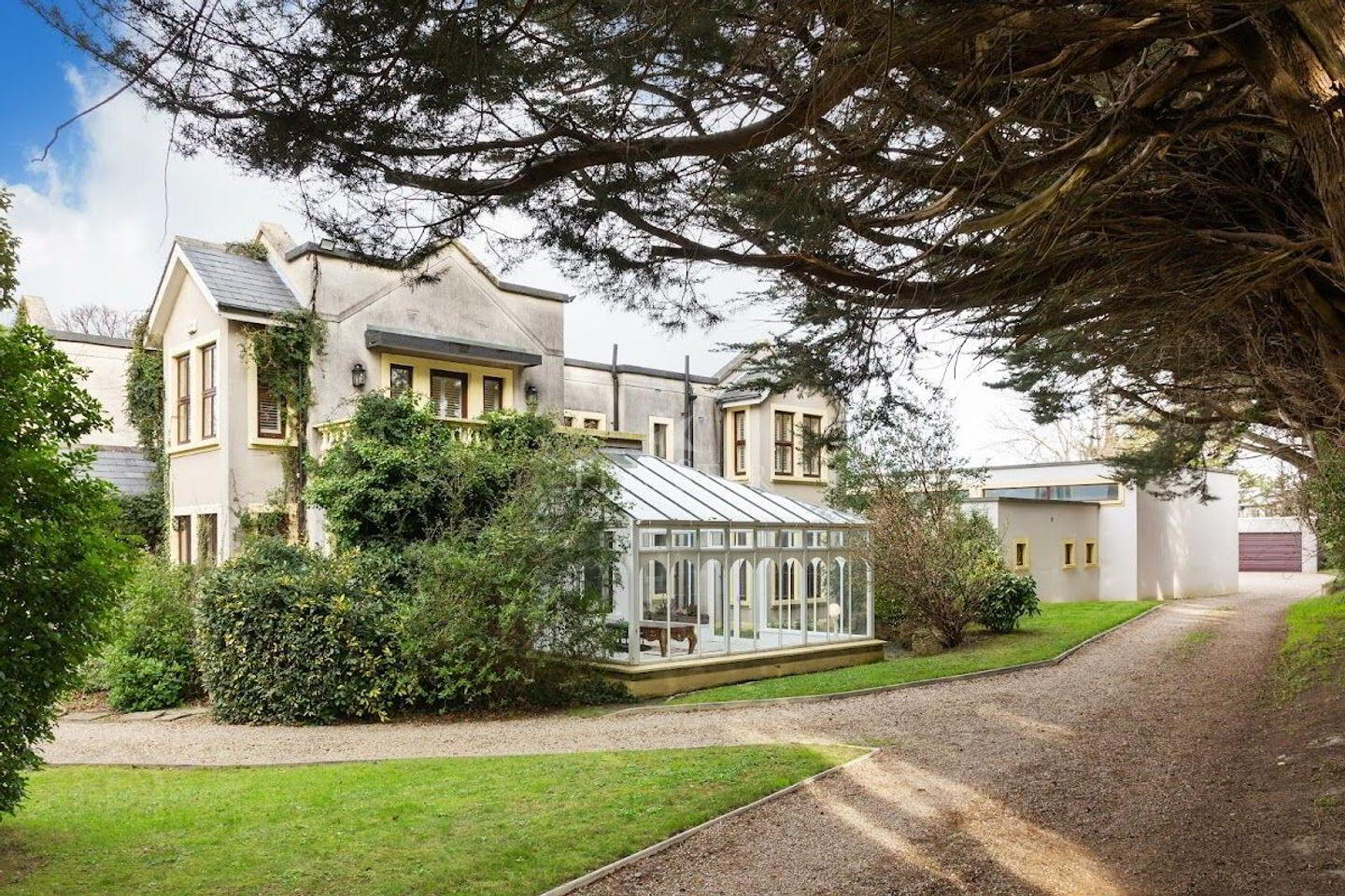 Luxury Coastal Residence & Gardens, Seafield, 2 Shankill 36 of 36