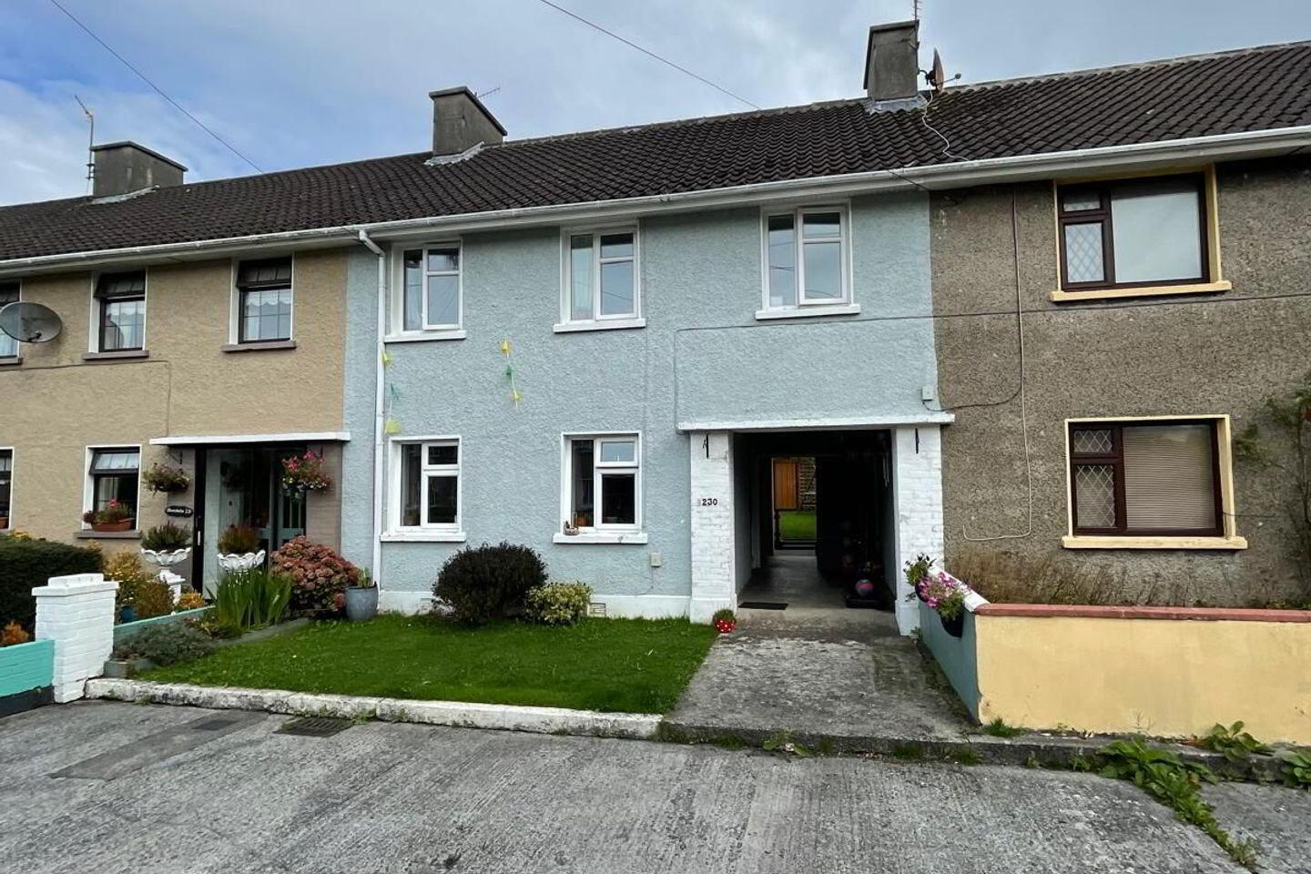 230 Saint Brendan's Park 1 of 17