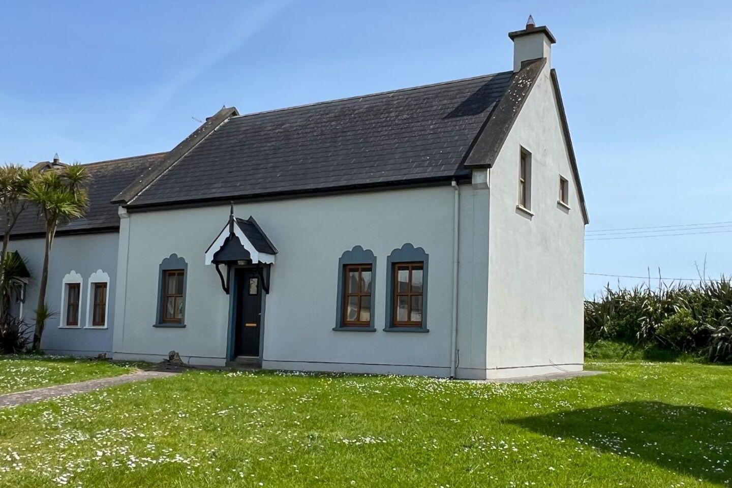 5 Kinsale Coastal Cottages 1 of 22
