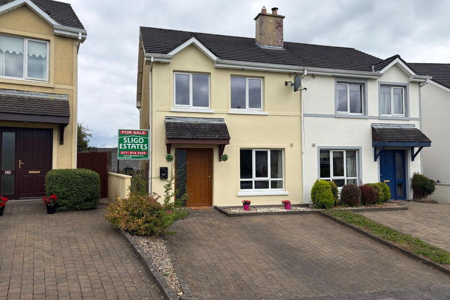 29 Highwood Park 27 of 27