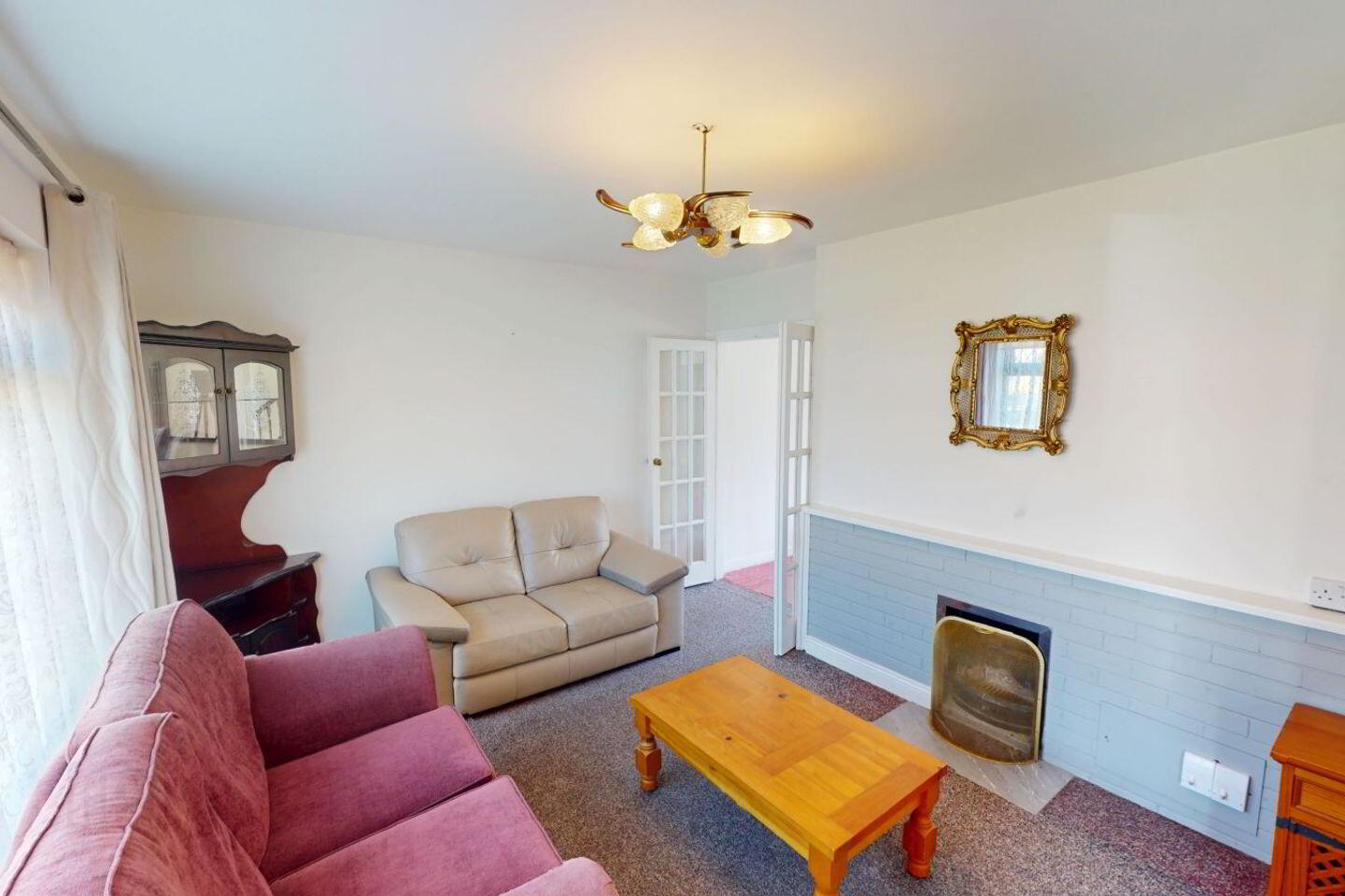 12 Whitethorn Avenue 3 of 18