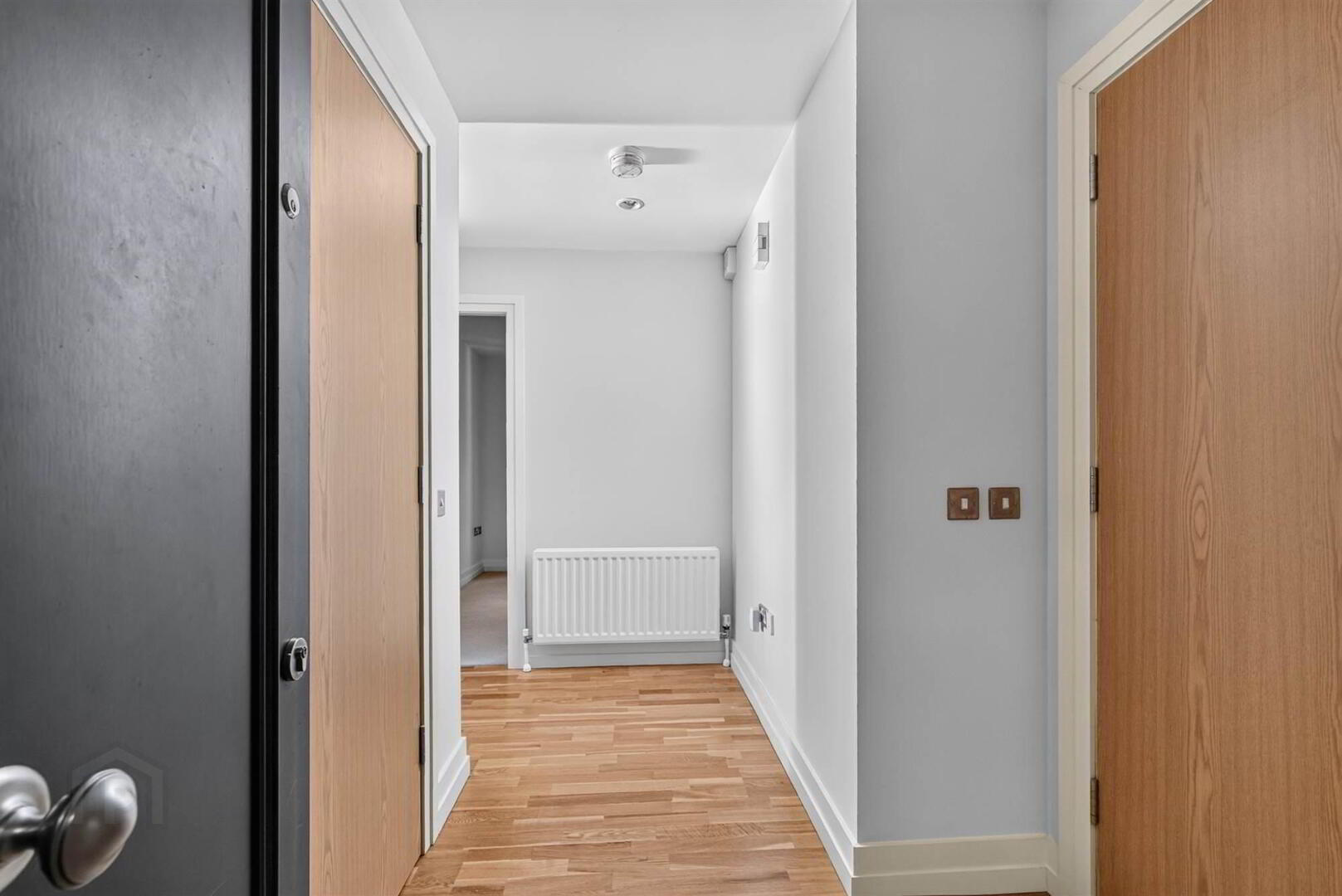 17 Stratfield House 3 of 10