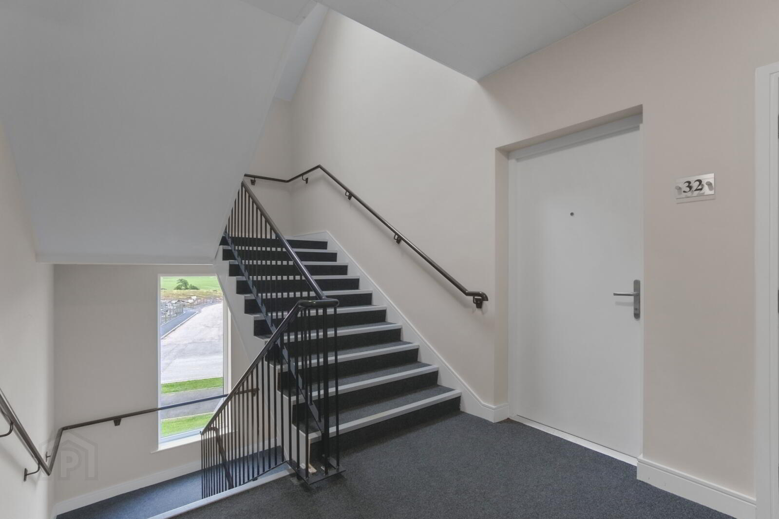 32 Little Enler Crescent 33 of 34