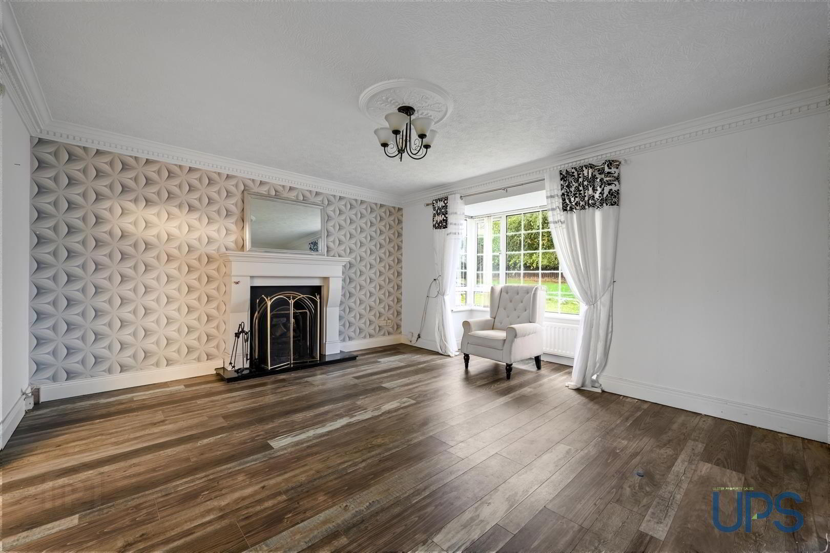 21 Lagmore Drive 3 of 28