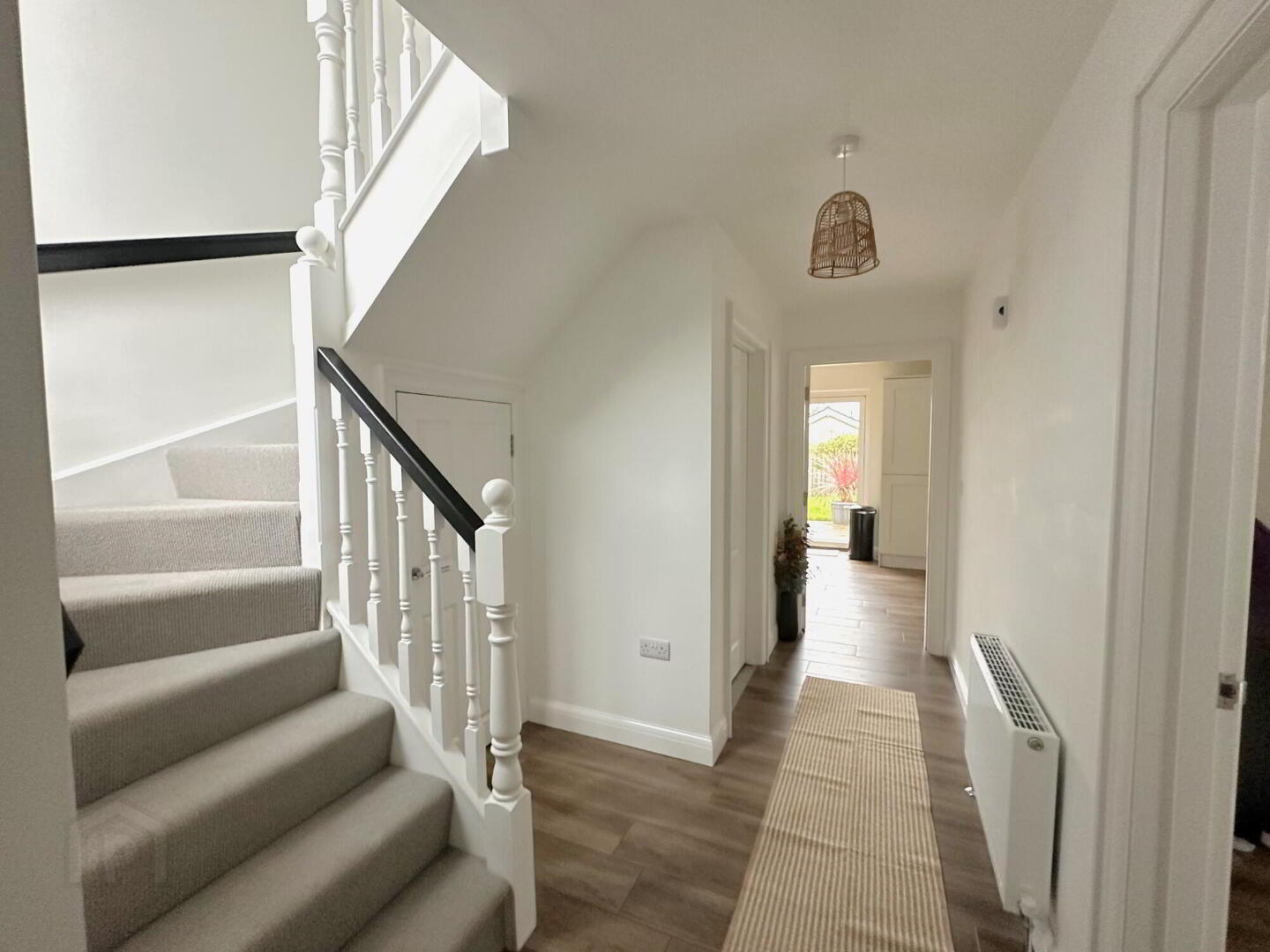 23 Paddock Lane 3 of 29