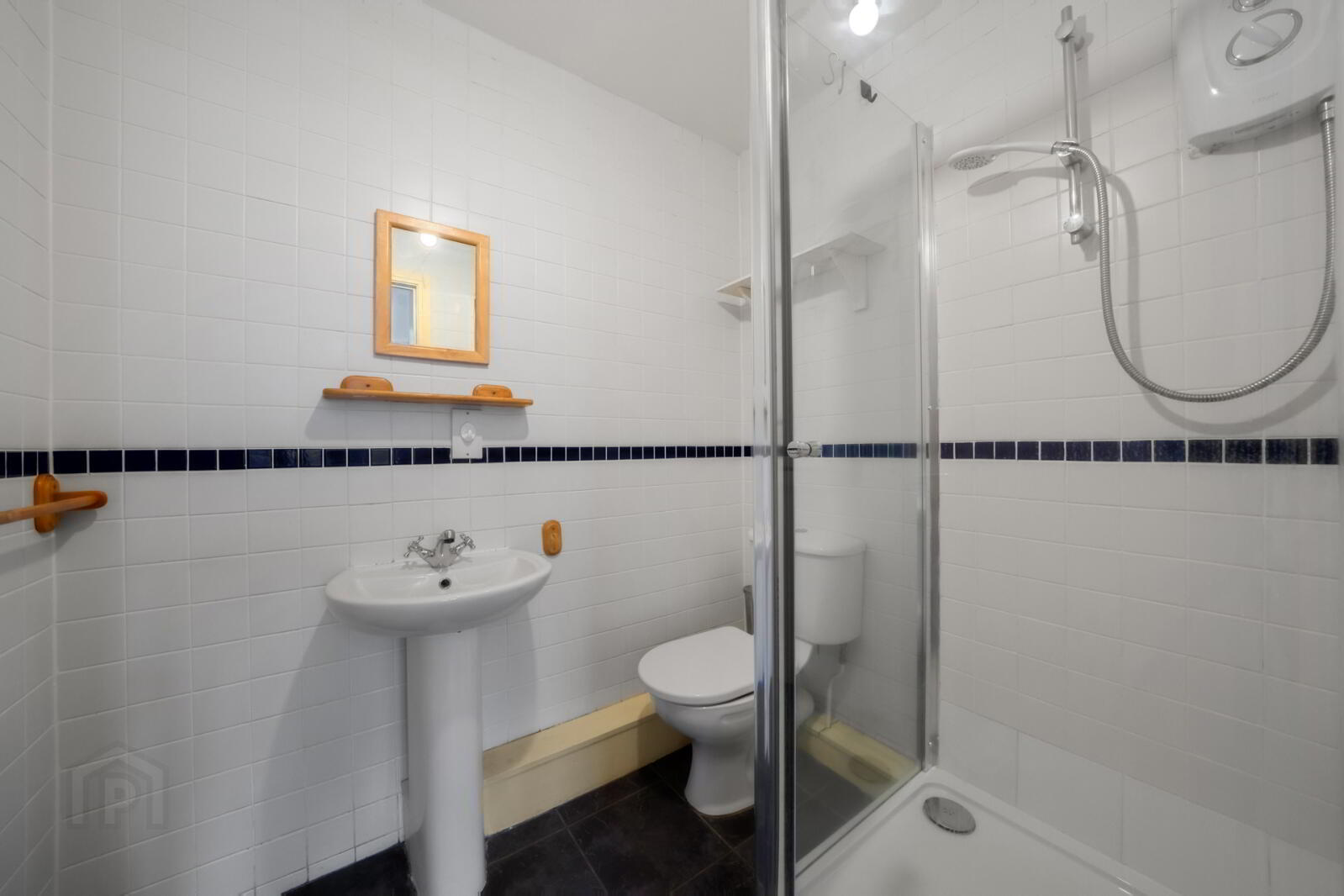 Apt 20 South Studios, 85 Tates Avenue, Belfast 21 of 22