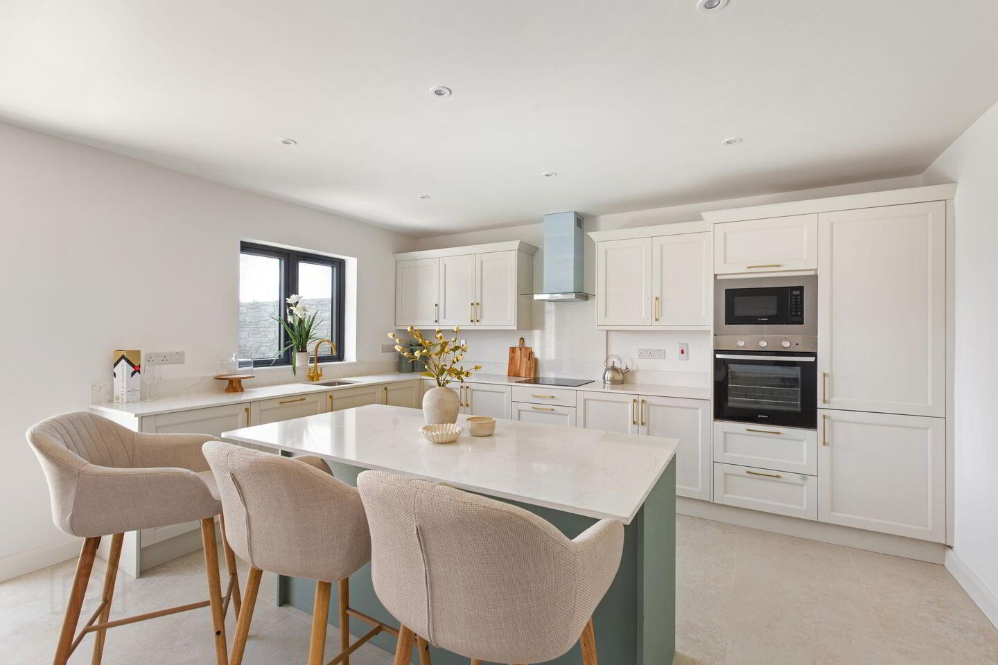 1 Forest Close ( Showhouse) 3 of 18