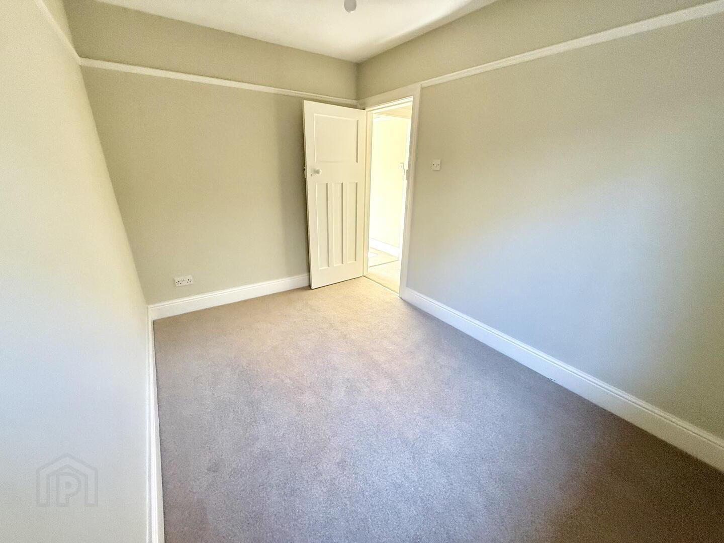1B Clifton Road 7 of 7