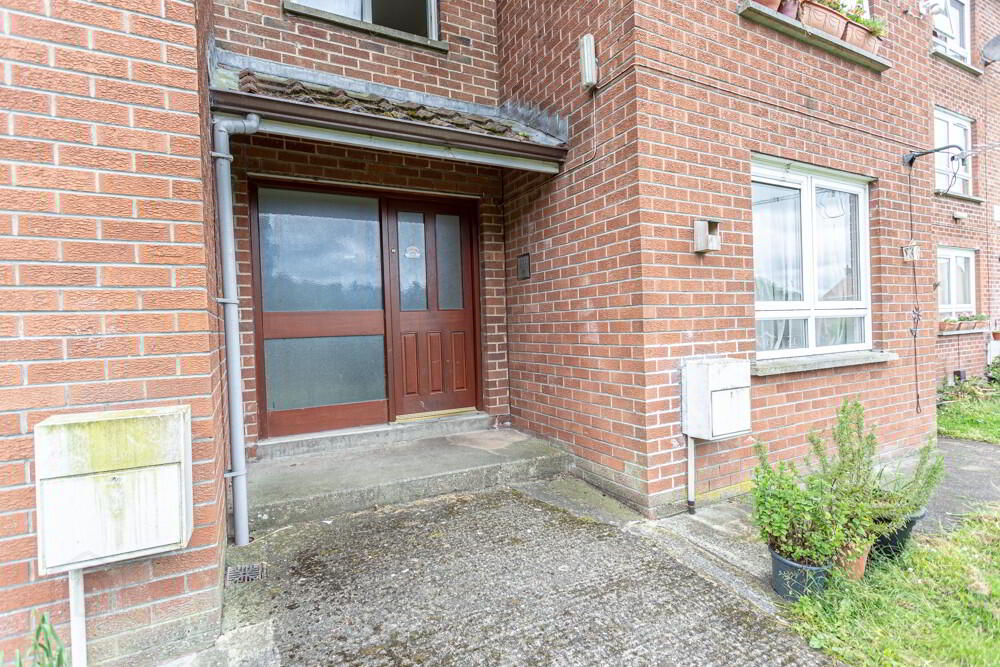14D Dobbins Grove 2 of 3