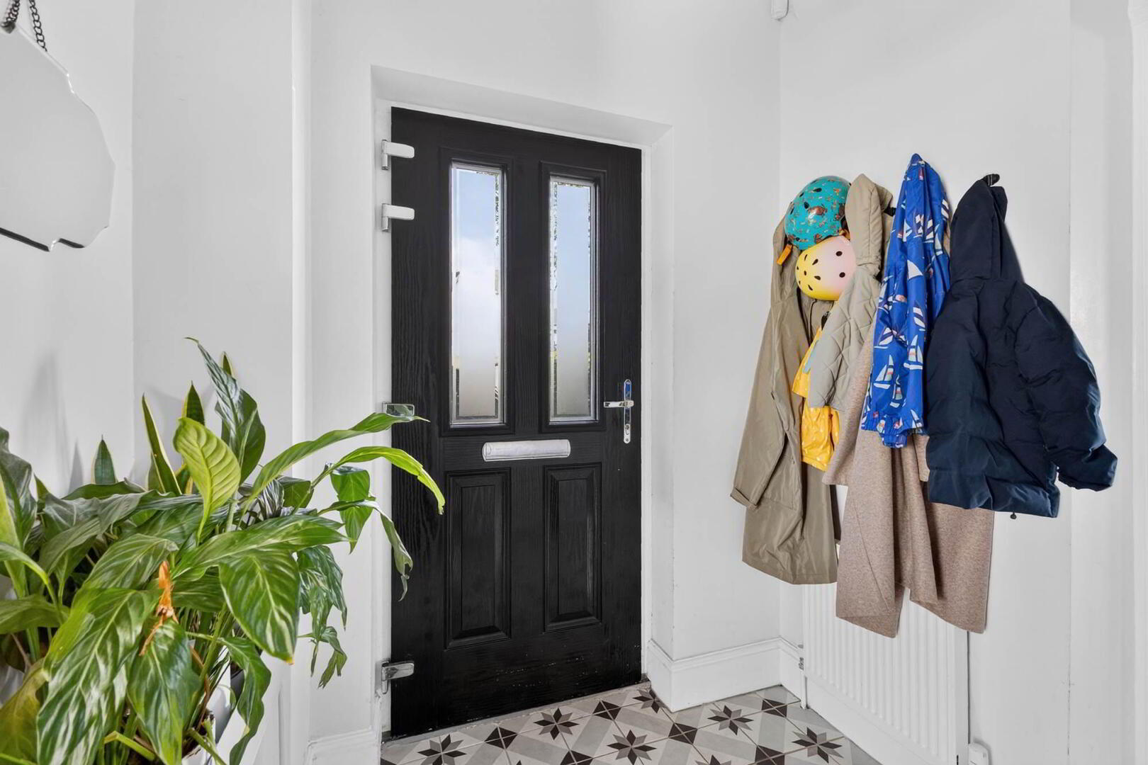 9 Fairfields Manor 2 of 30
