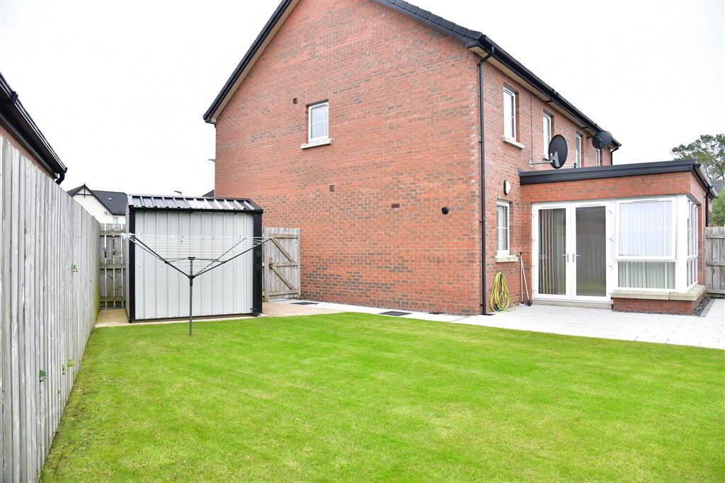 17 Windrush Manor 23 of 23