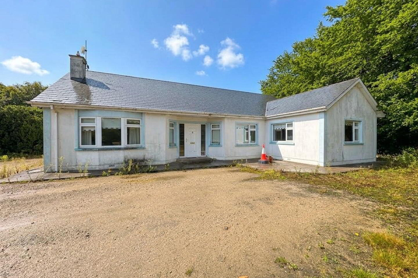 Ballyhow 1 of 3