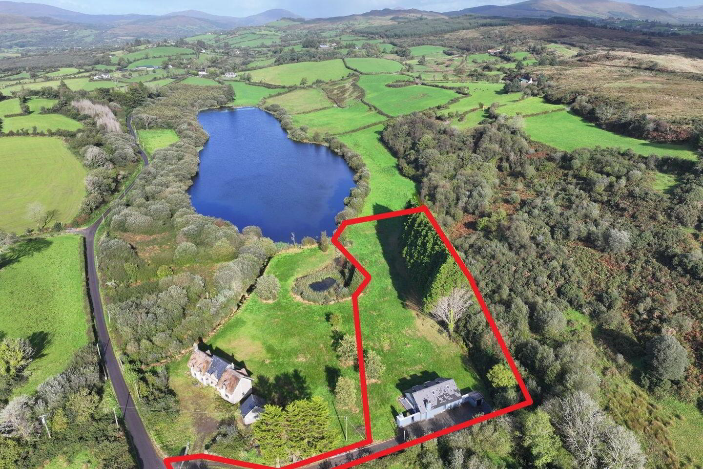 The Lake House, Shandrum Beg 1 of 24