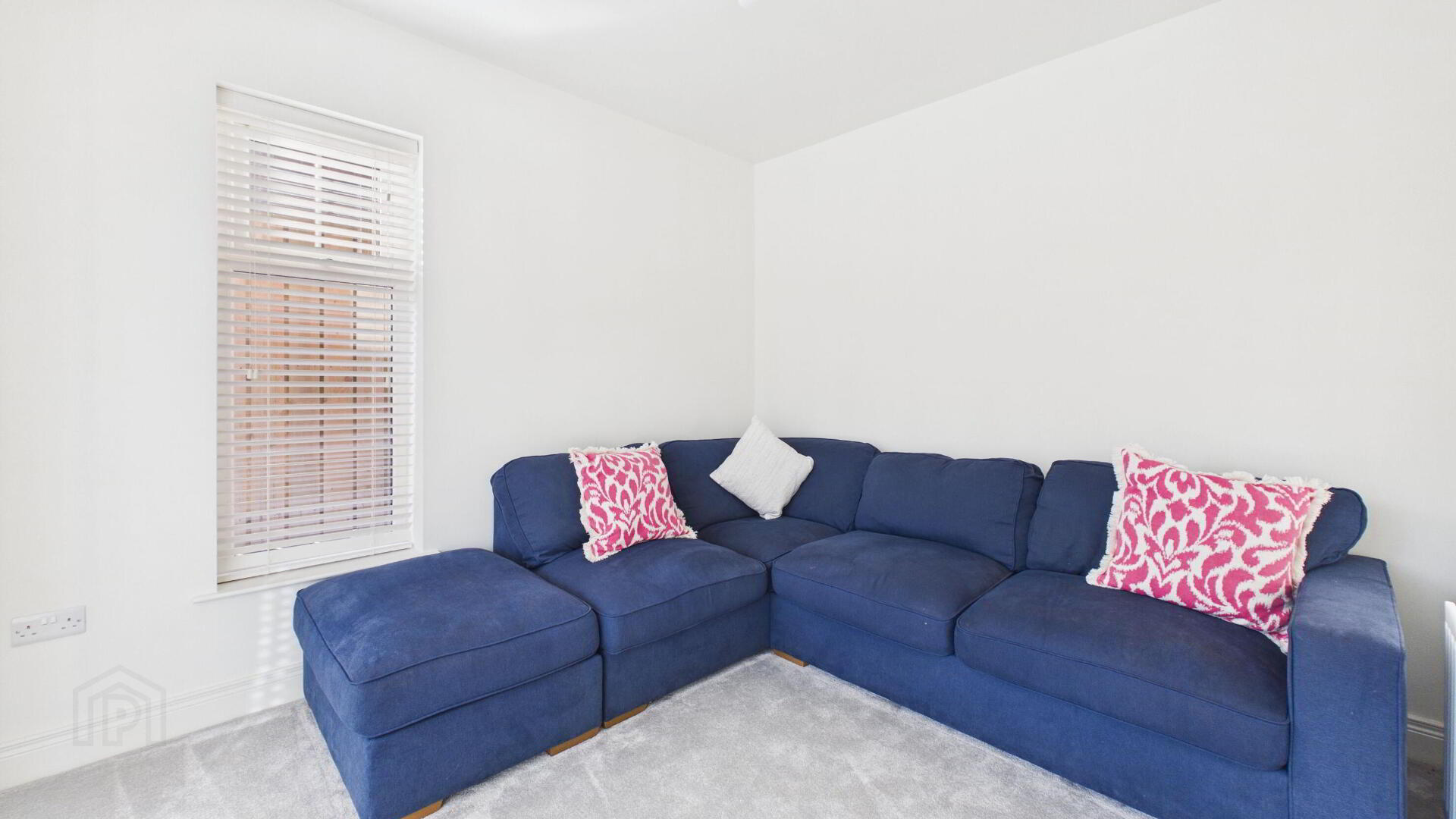 36 Helens Wood Lane 3 of 27