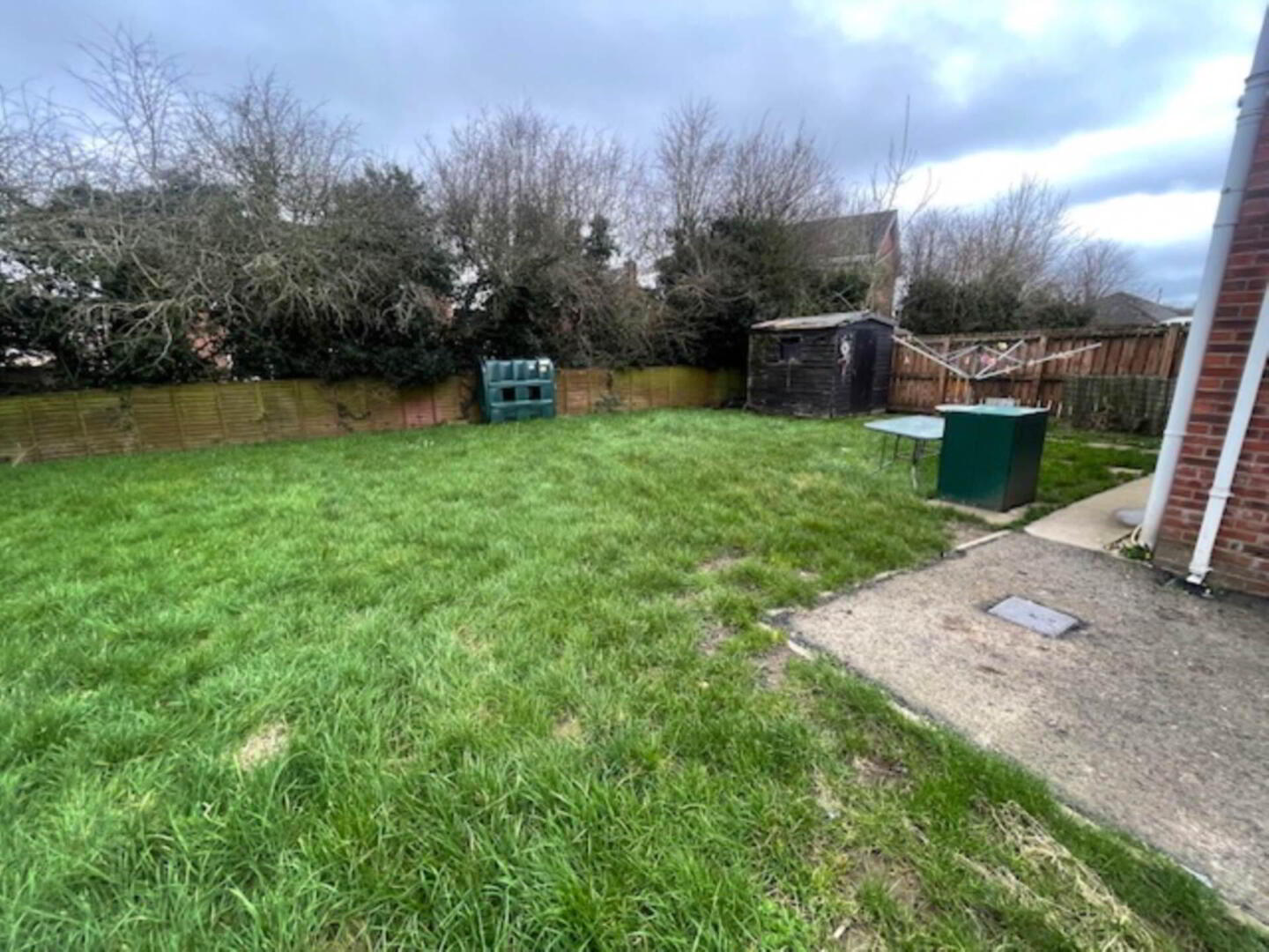 2 Willowfield Crescent 16 of 16