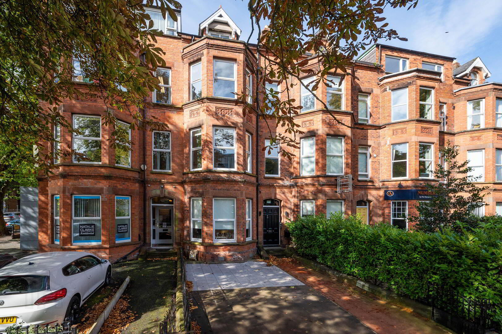 Apt 7, 15 Malone Road 1 of 12