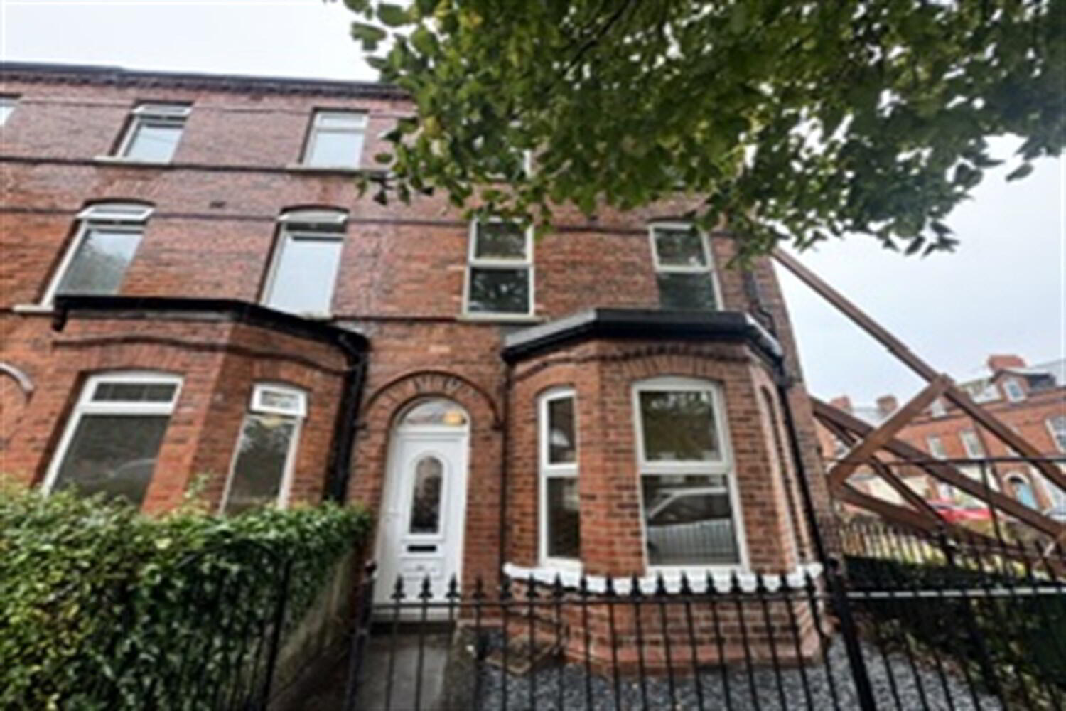 22 Glandore Gardens 1 of 14