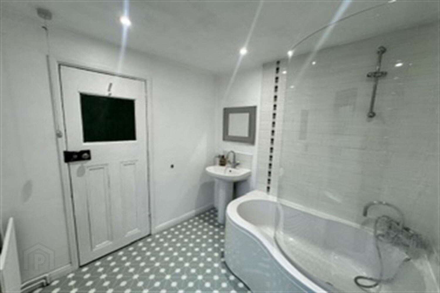 22 Glandore Gardens 14 of 14