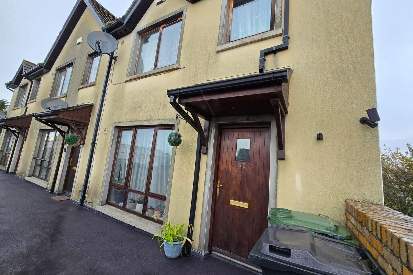 30 Beacon Court 2 of 4
