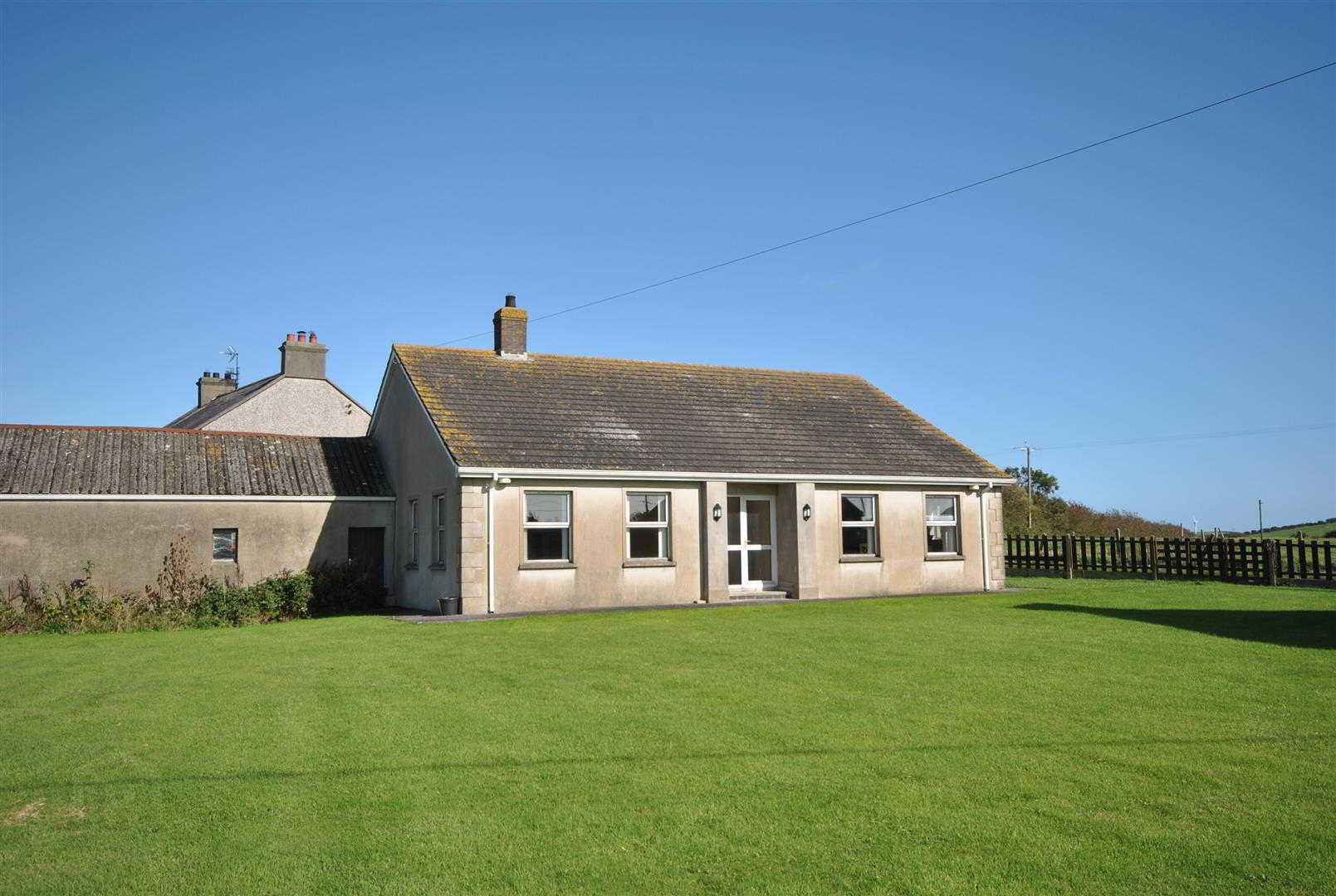 2 Manse Road 1 of 15