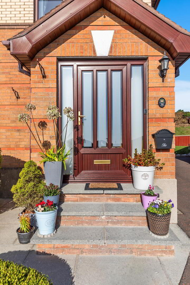38 Grangewood Manor 2 of 28