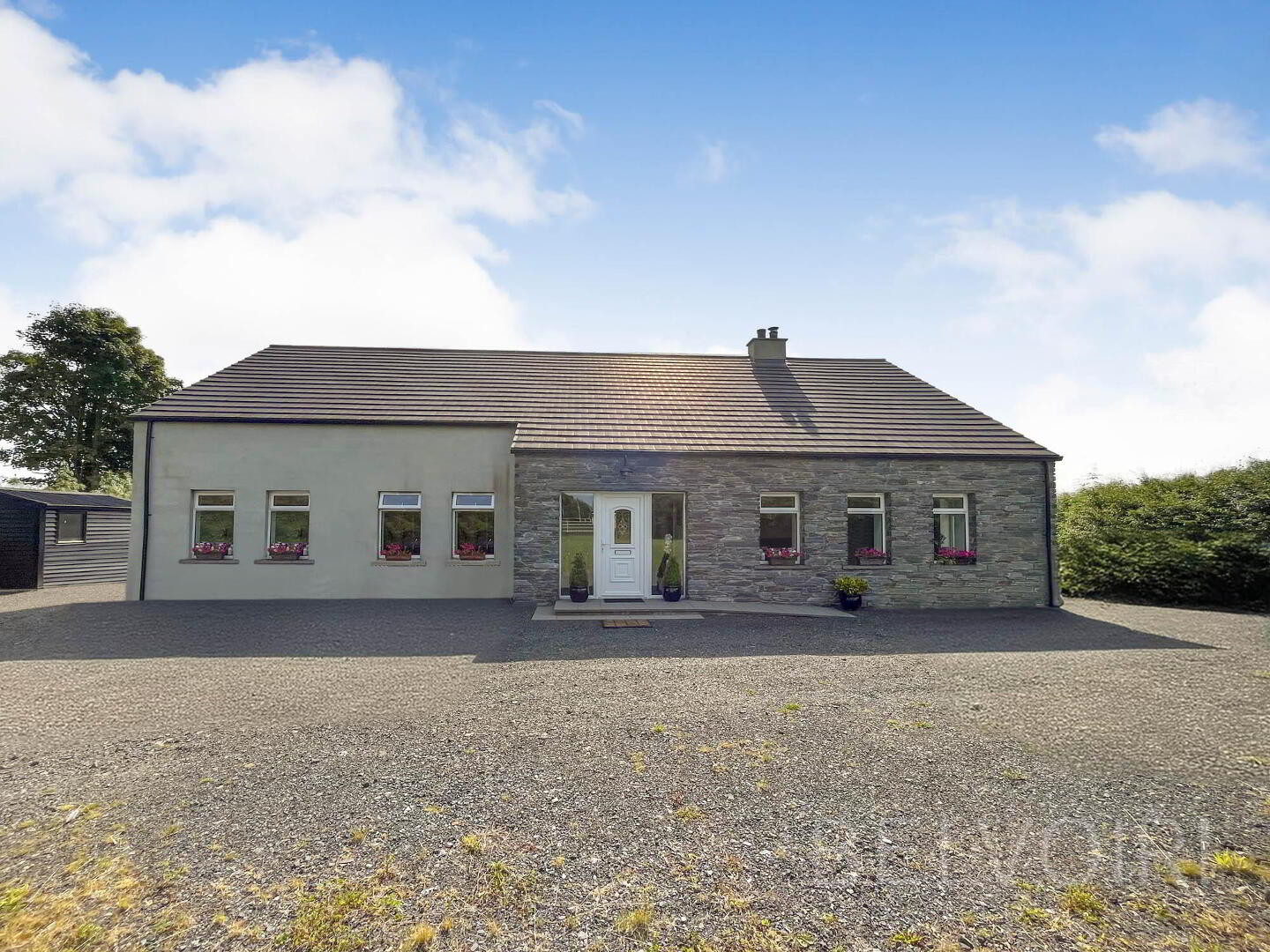 28a Bresagh Road 1 of 25