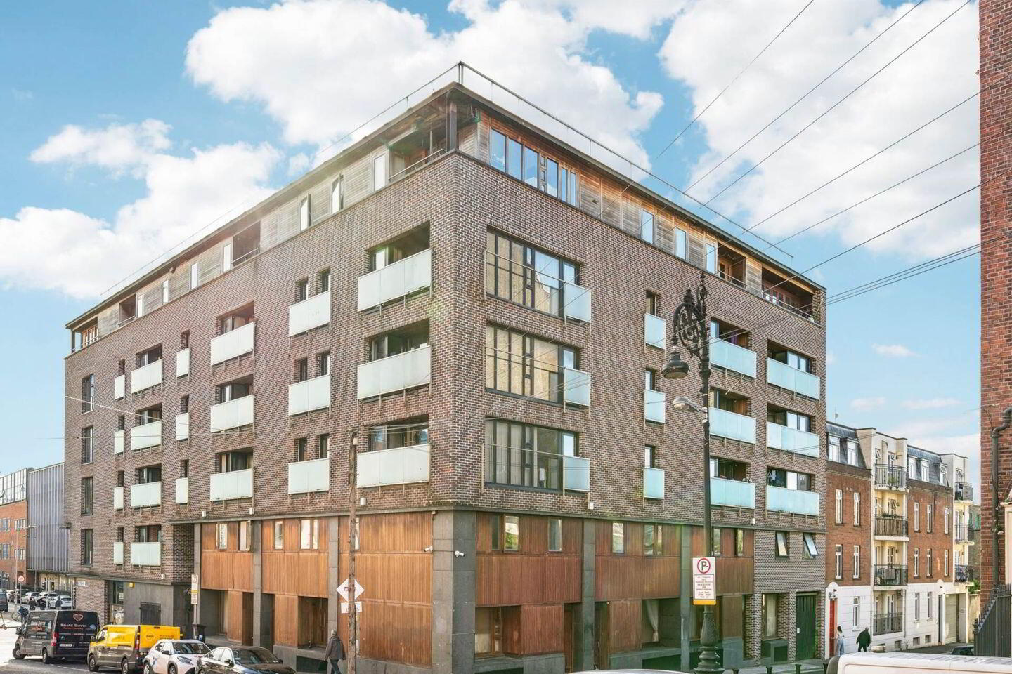 4 Henrietta Hall, 43-45 Bolton Street 1 of 22