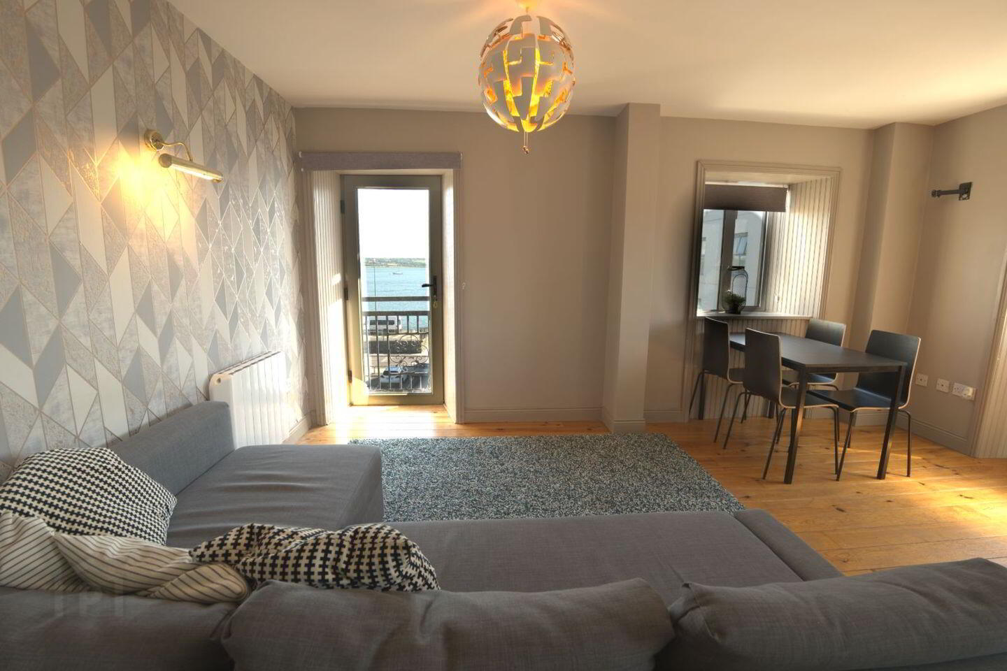 Apartment 8 Brown's Court 3 of 12