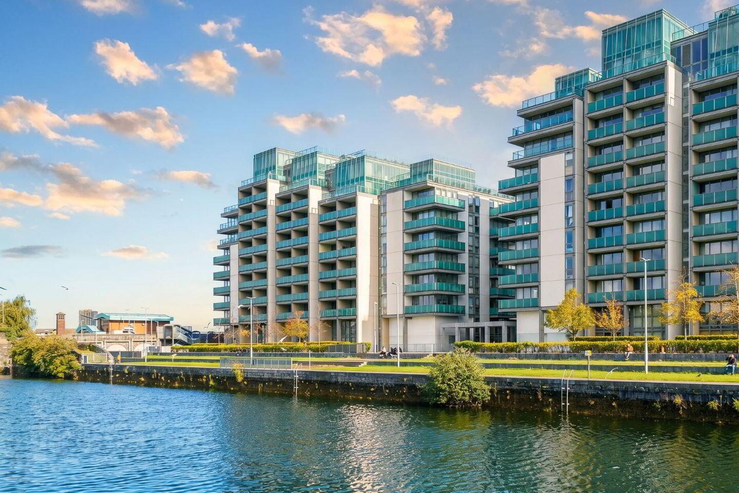 Apartment 22 Kirkpatrick House IFSC 1 of 21